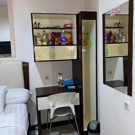 Hotel Dekost Madiun Exteriér fotografie